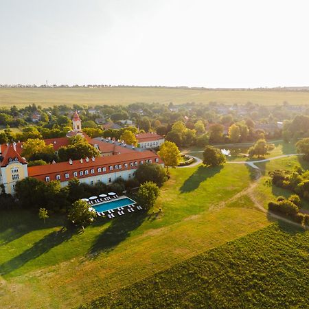 Hotel Chateau Bela エクステリア 写真