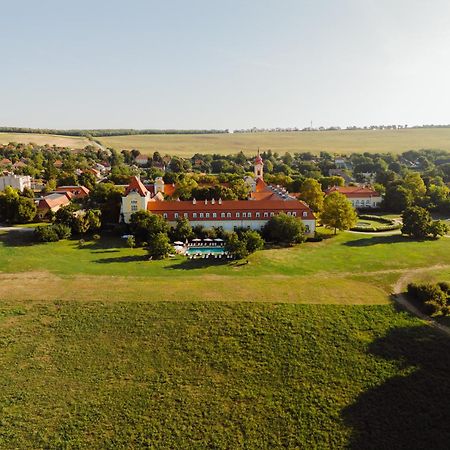 Hotel Chateau Bela エクステリア 写真