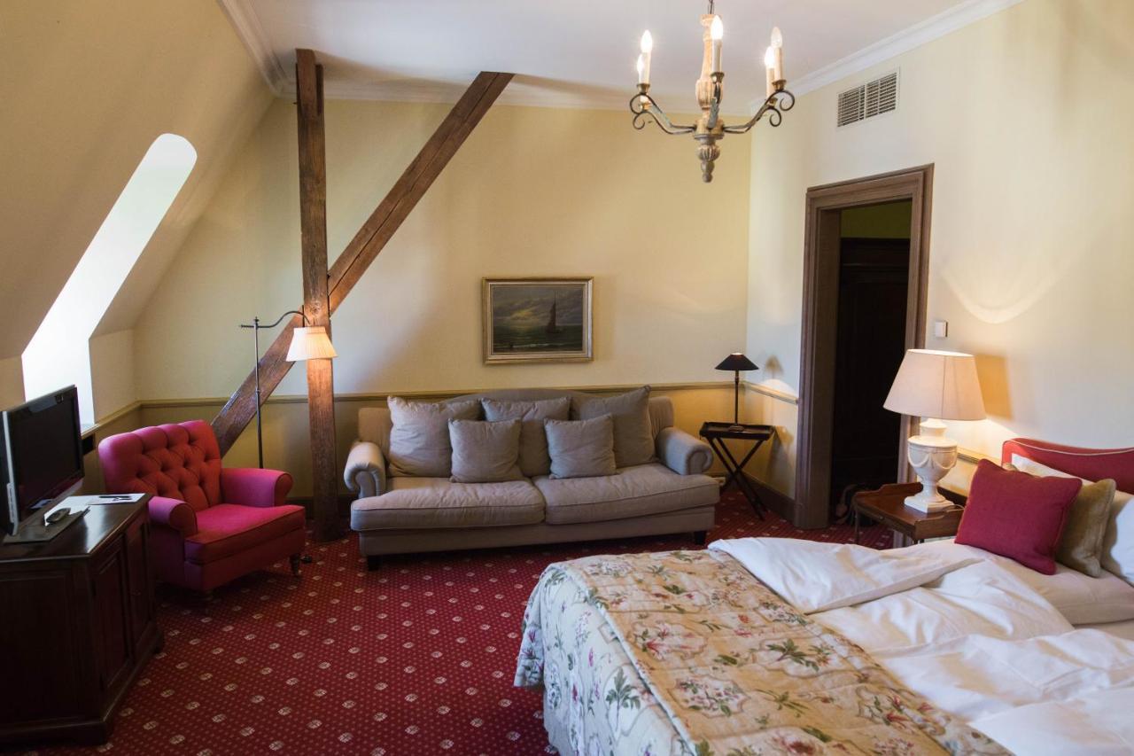 Hotel Chateau Bela エクステリア 写真