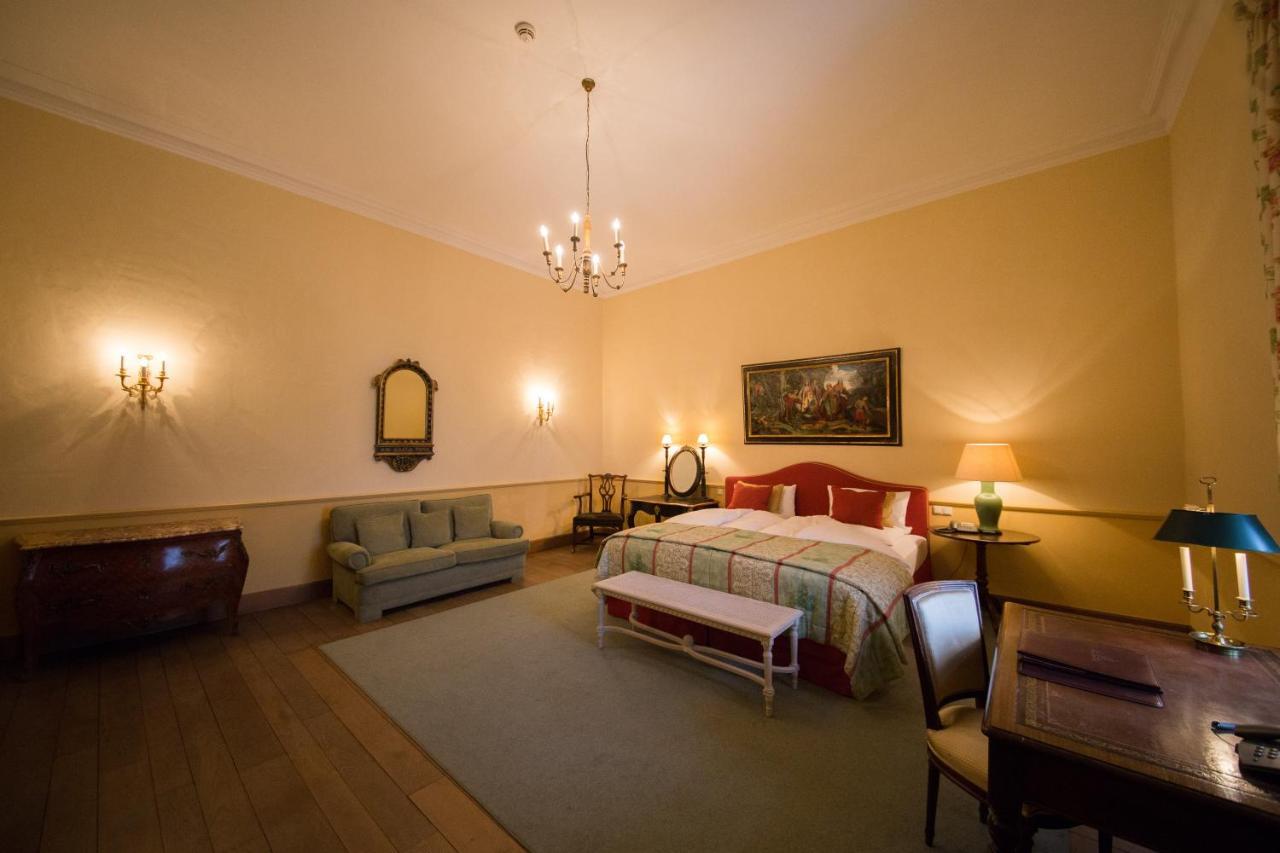 Hotel Chateau Bela エクステリア 写真
