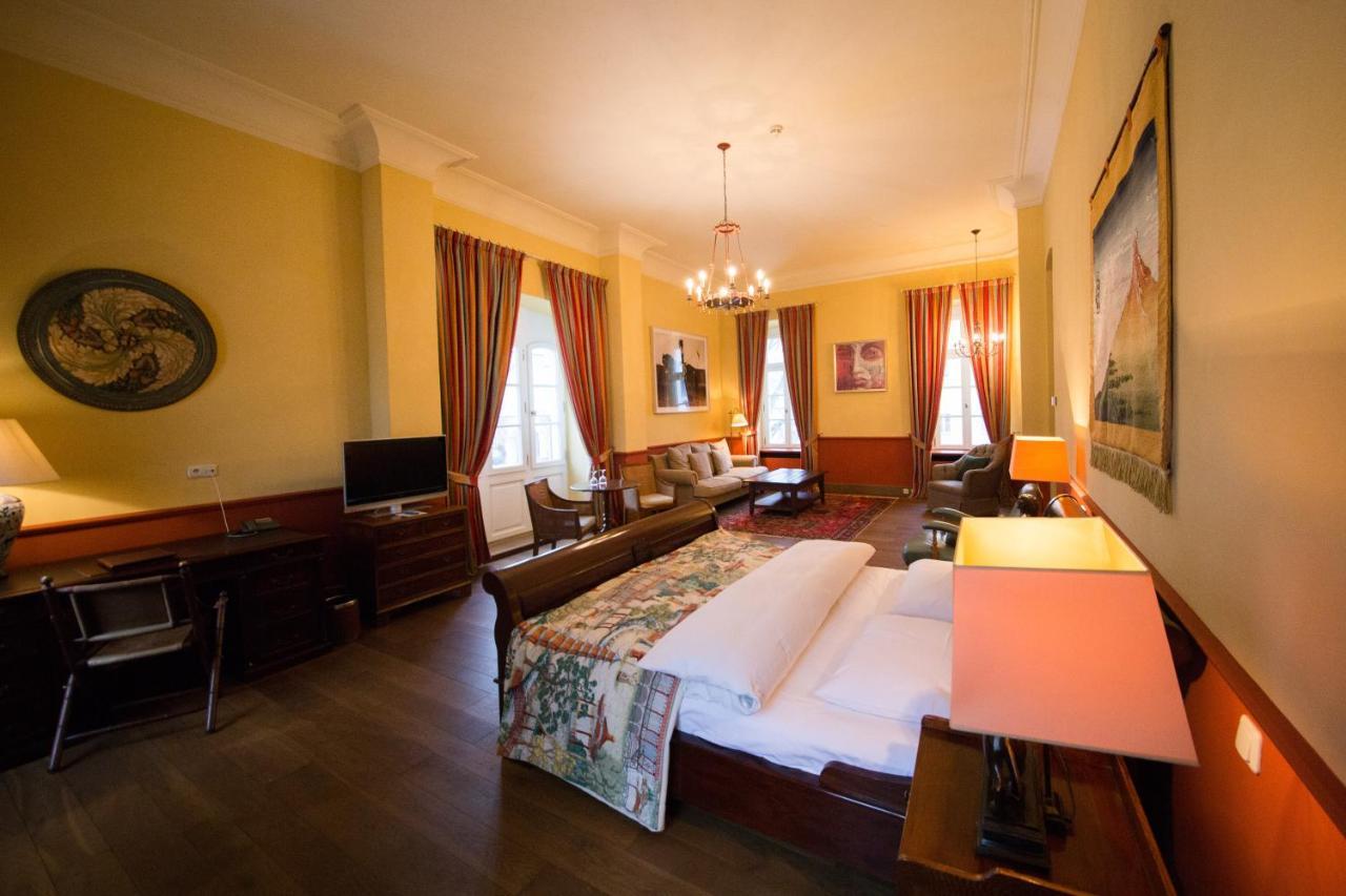 Hotel Chateau Bela エクステリア 写真