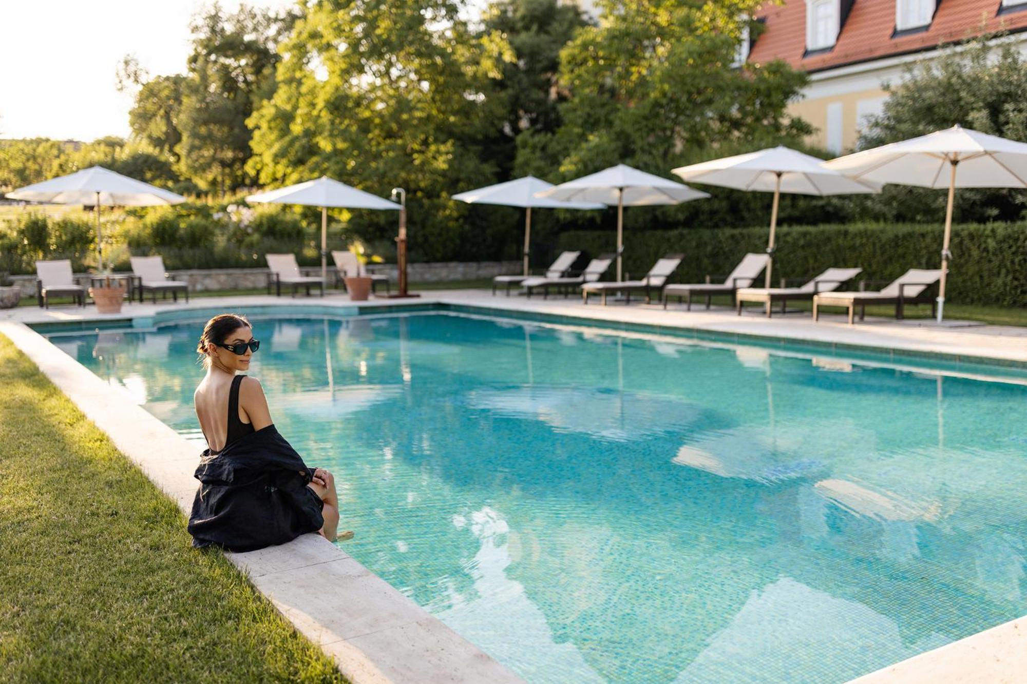 Hotel Chateau Bela エクステリア 写真